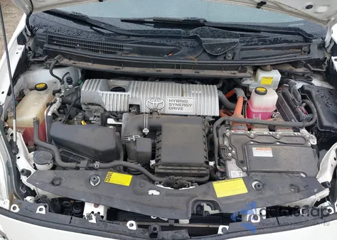 2013 Toyota Prius Three from USA, damaged, VIN JTDKN3DU5D5685825